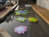 Floating Flakes / 2010 / Installation / Shinju
水花漂2010/裝置/新竹