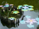 Floating Flakes / 2010 / Installation / 228 Park,Taipei
水花漂2010/裝置/二二八公園,台北