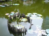 Floating Flakes / 2010 / Installation / 228 Park,Taipei
水花漂2010/裝置/二二八公園,台北